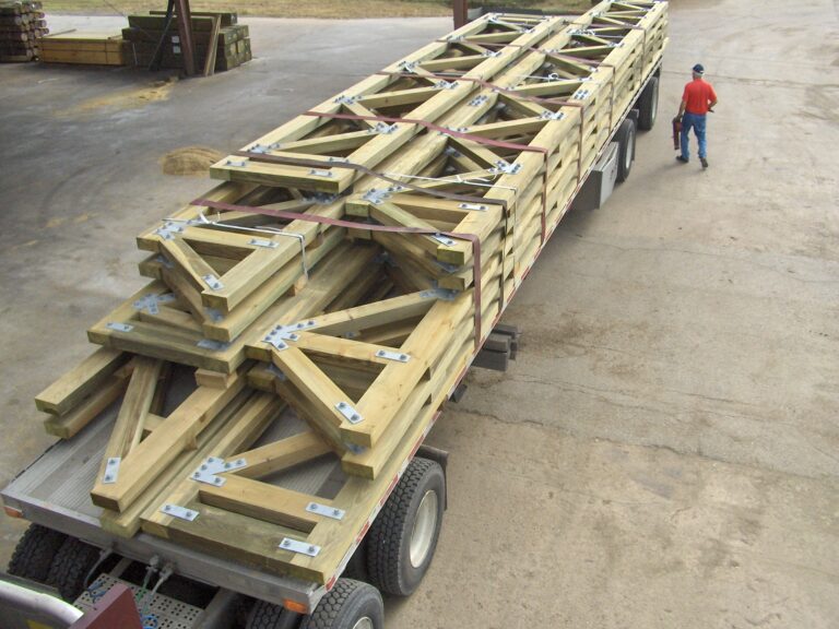 truckload-large-flat-trusses