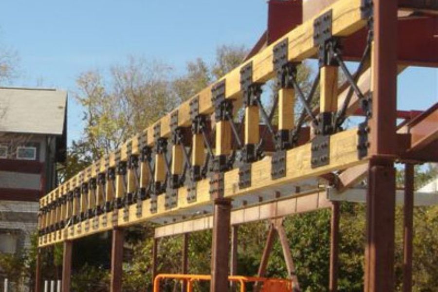 reclaimed wood timber trusses