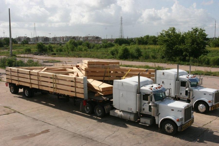 truck with timber trusses